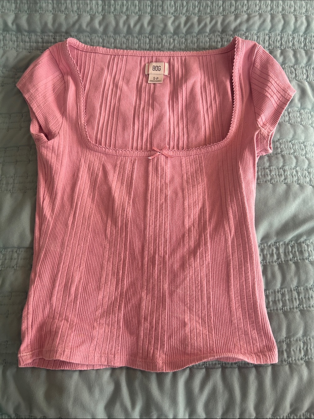 BDG Drew Cap Sleeve Square Neck Cropped Tee in Pink